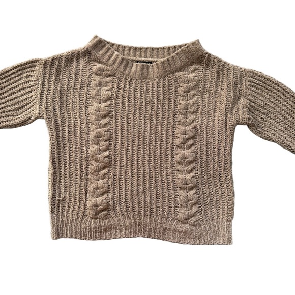 EXPRESS TAUPE CHUNKY KNIT LONG SLEEVE OVERSIZED SWEATER SIZE XS - Picture 3 of 8